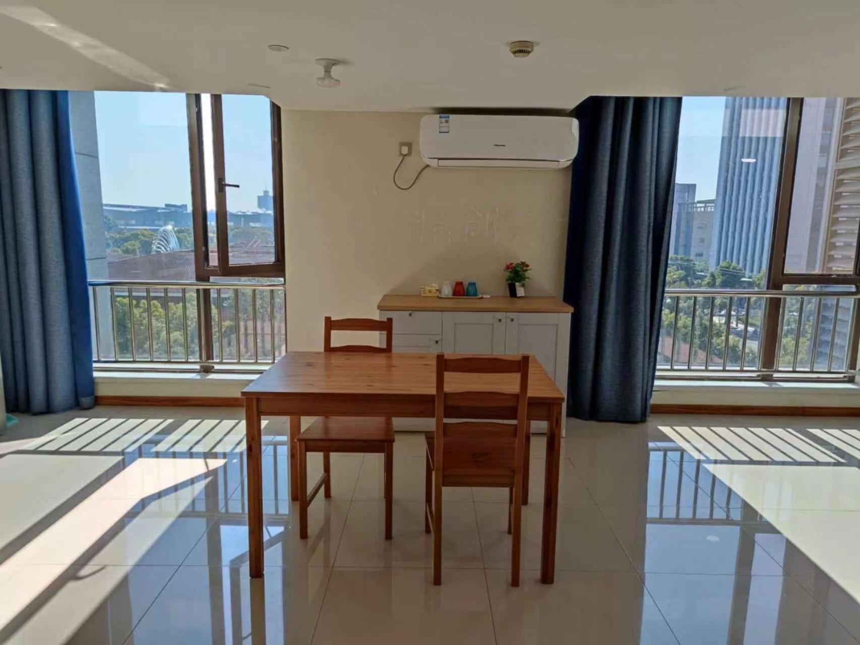 Inestin Shanghai Apt Waigaoqiao Екстериор снимка